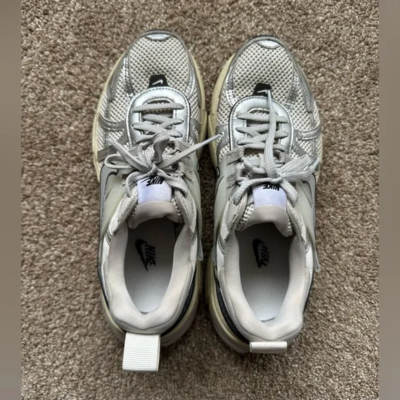 Nike V2K Run - Picture 7 of 8